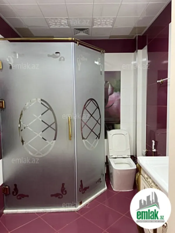 Satılır 3 otaqlı yeni tikili 150 m²