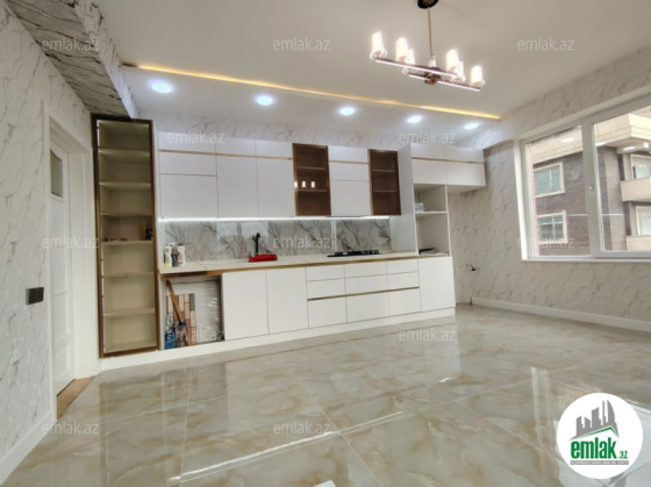 Satılır 3 otaqlı yeni tikili 150 m²