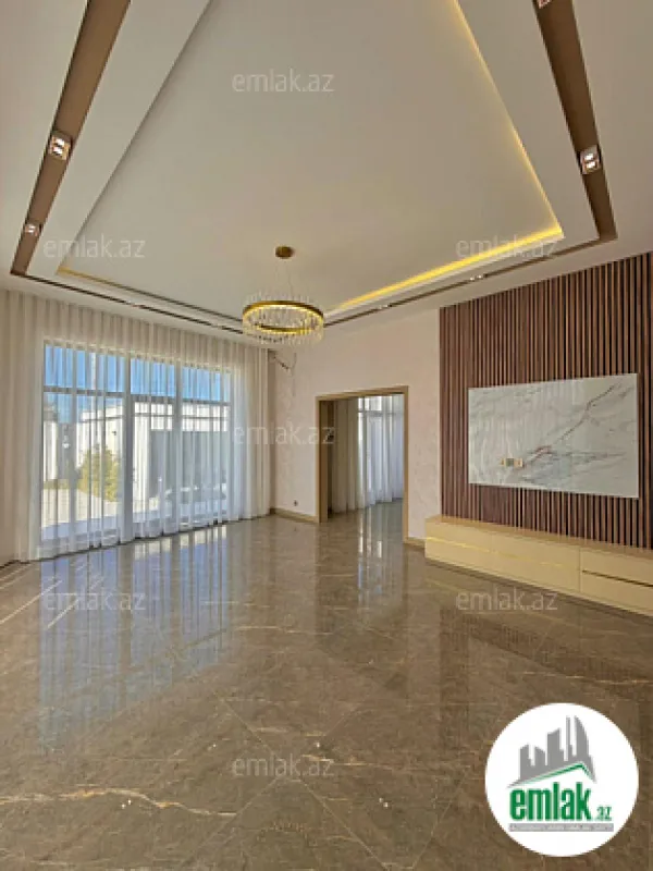 Satılır 5 otaqlı mənzil 220 m²