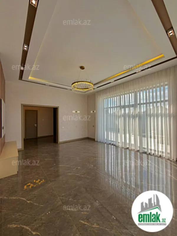 Satılır 5 otaqlı mənzil 220 m²