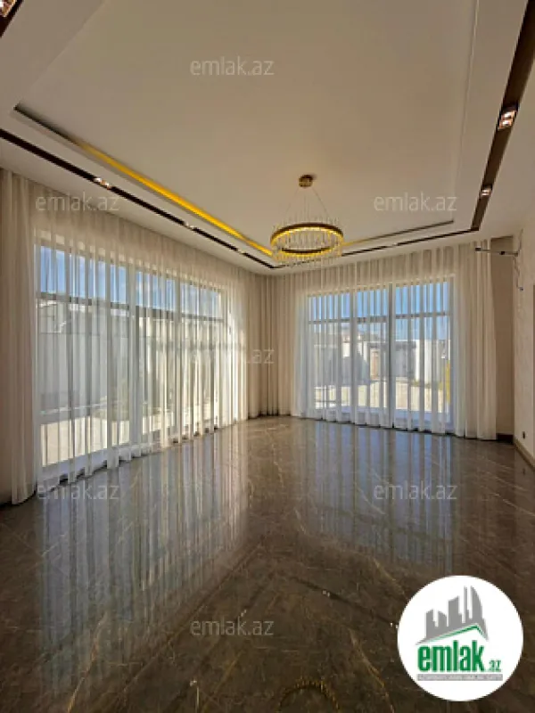 Satılır 5 otaqlı mənzil 220 m²