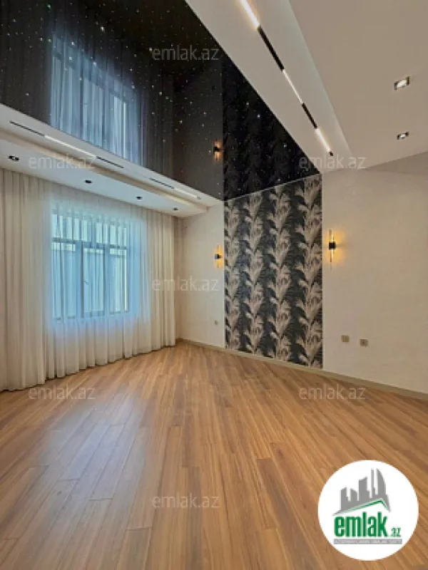 Satılır 5 otaqlı mənzil 220 m²
