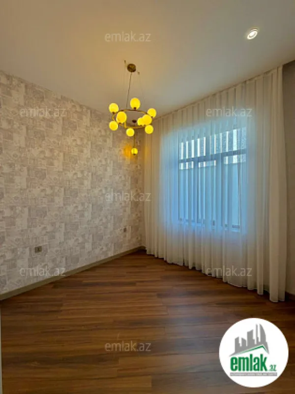Satılır 5 otaqlı mənzil 220 m²