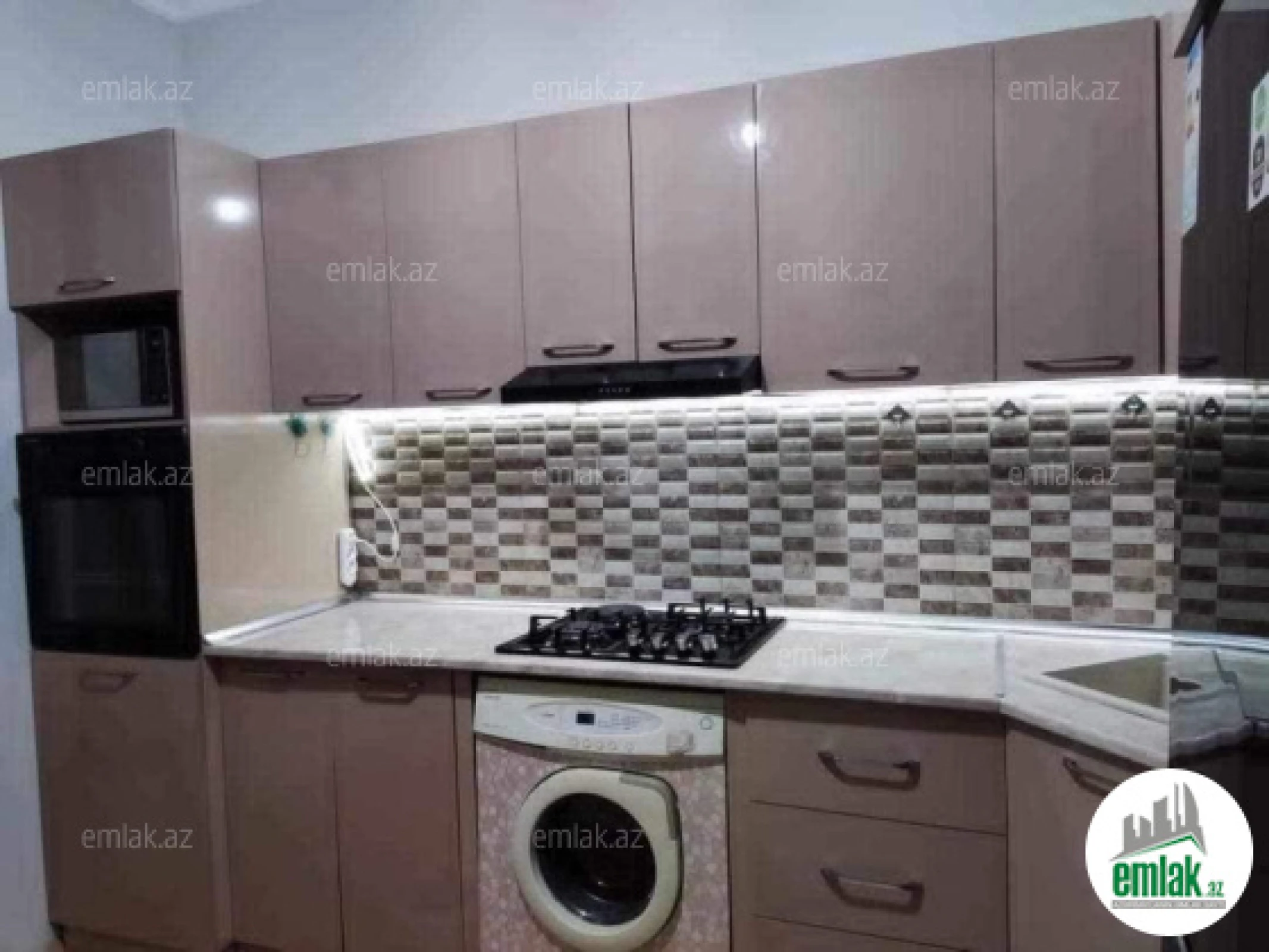 Satılır 4 otaqlı həyət evi 100 m²