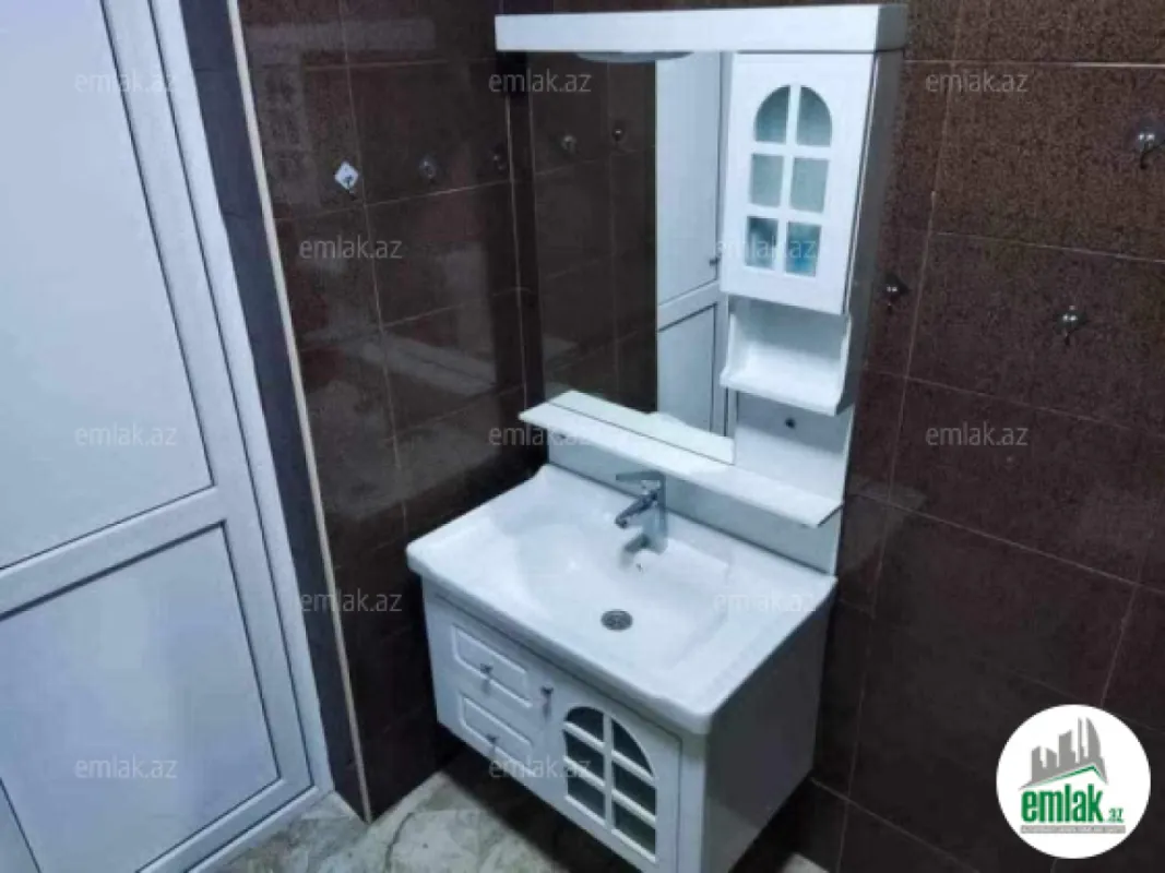 Satılır 4 otaqlı həyət evi 100 m²