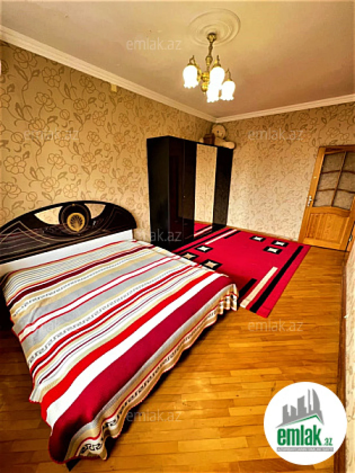 Satılır 3 otaqlı köhnə tikili 80 m²