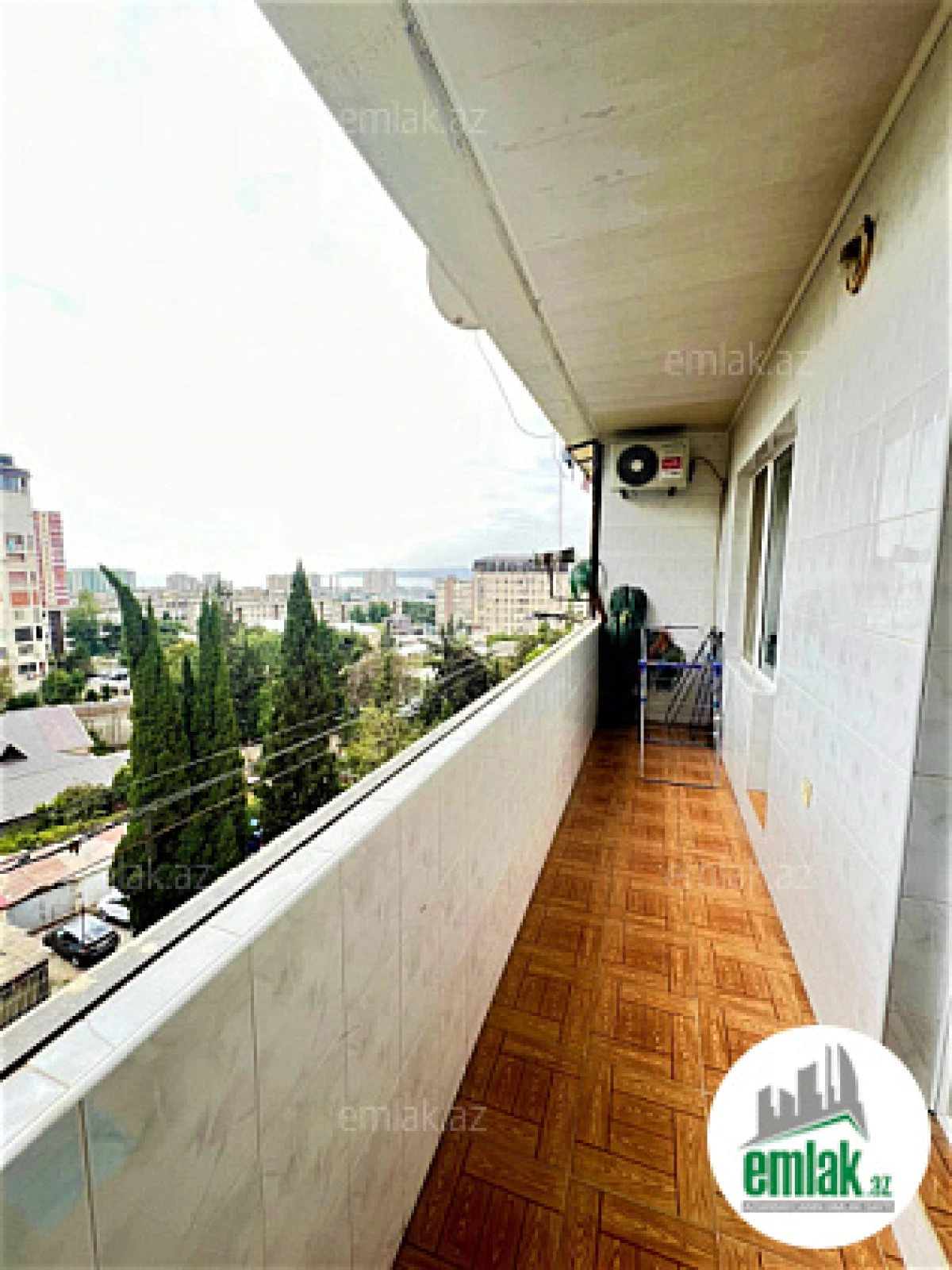 Satılır 3 otaqlı köhnə tikili 80 m²