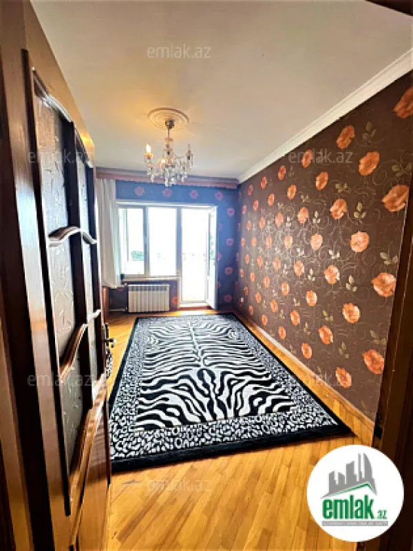 Satılır 3 otaqlı köhnə tikili 80 m²