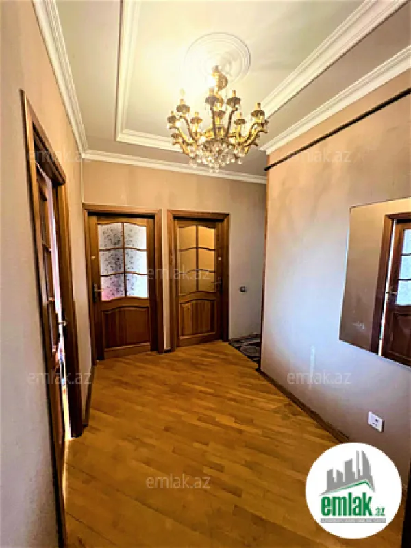 Satılır 3 otaqlı köhnə tikili 80 m²