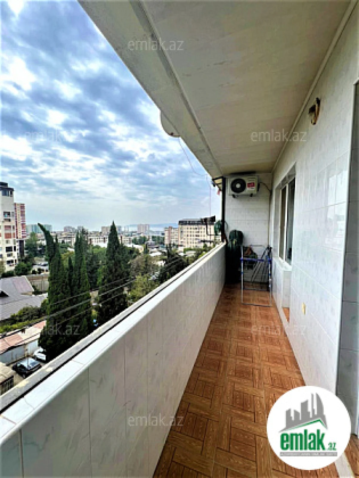 Satılır 3 otaqlı köhnə tikili 80 m²