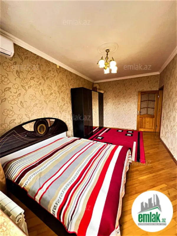 Satılır 3 otaqlı köhnə tikili 80 m²