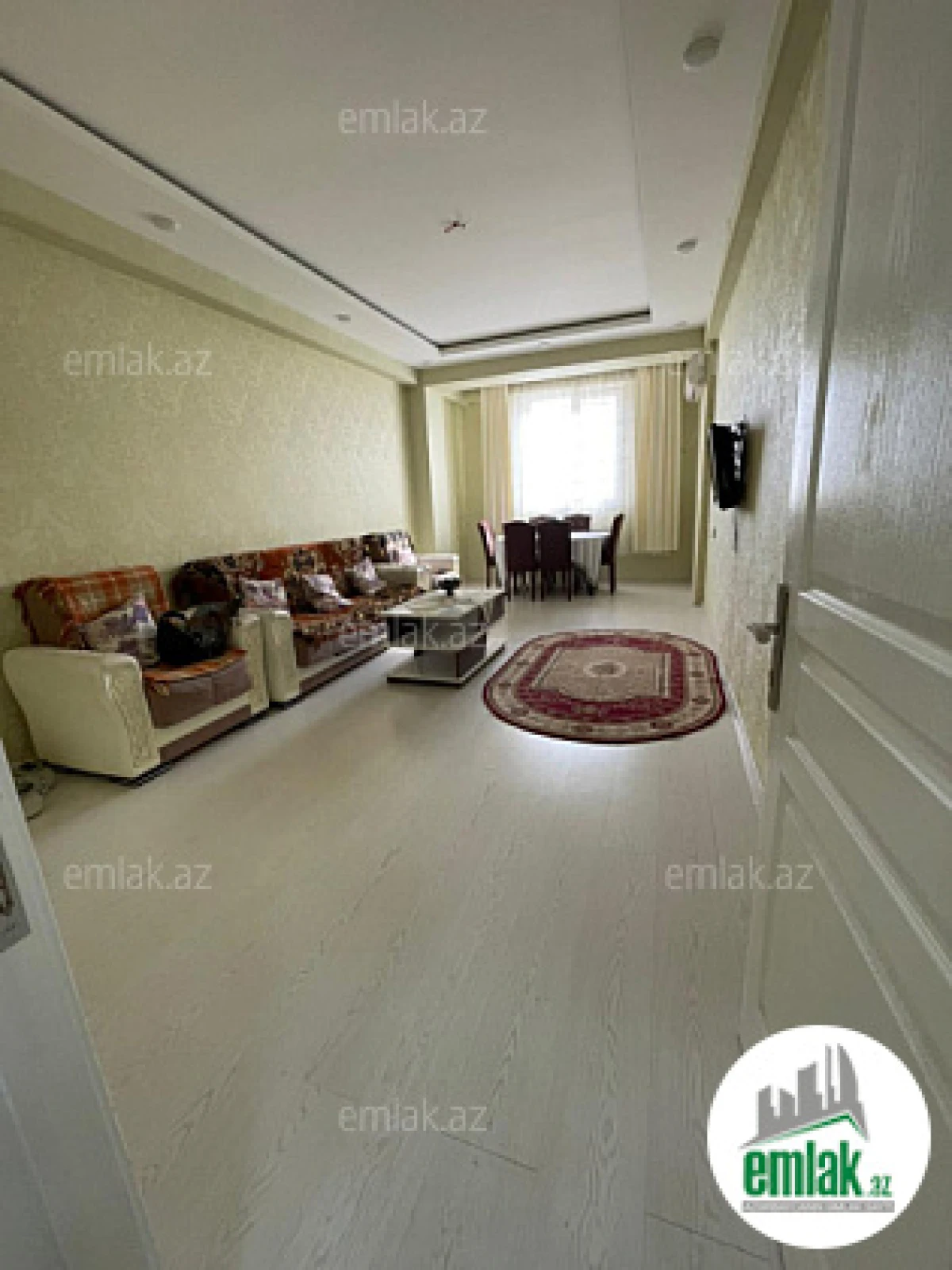 Satılır 2 otaqlı yeni tikili 75 m²