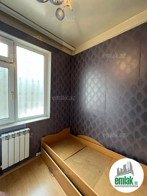 Satılır 3 otaqlı köhnə tikili 50 m²