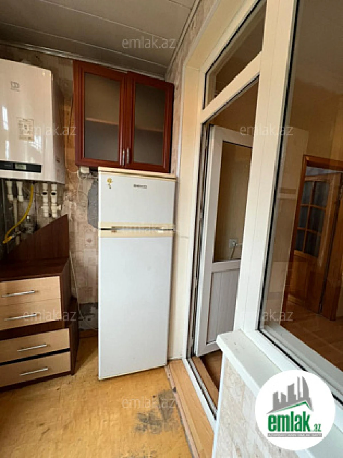 Satılır 3 otaqlı köhnə tikili 50 m²