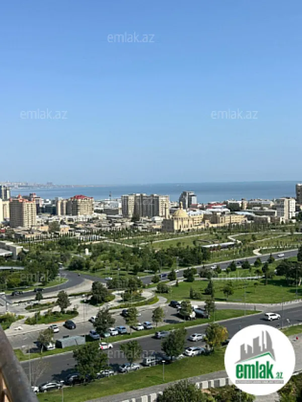 Satılır 4 otaqlı yeni tikili 160 m²