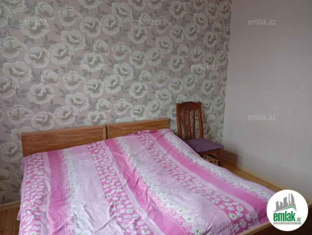 Satılır 2 otaqlı həyət evi 65 m²