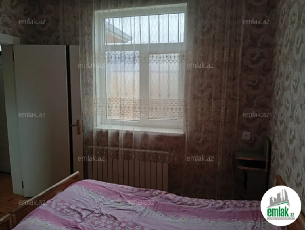 Satılır 2 otaqlı həyət evi 65 m²