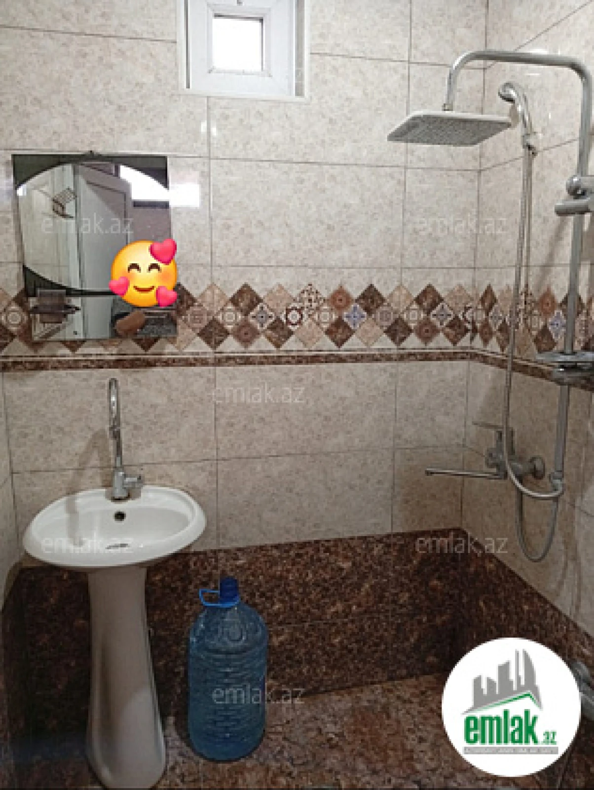 Satılır 2 otaqlı həyət evi 65 m²