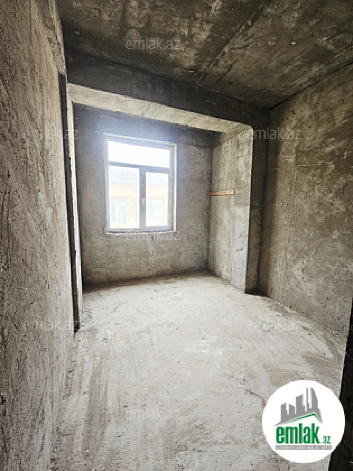 Satılır 3 otaqlı yeni tikili 72 m²