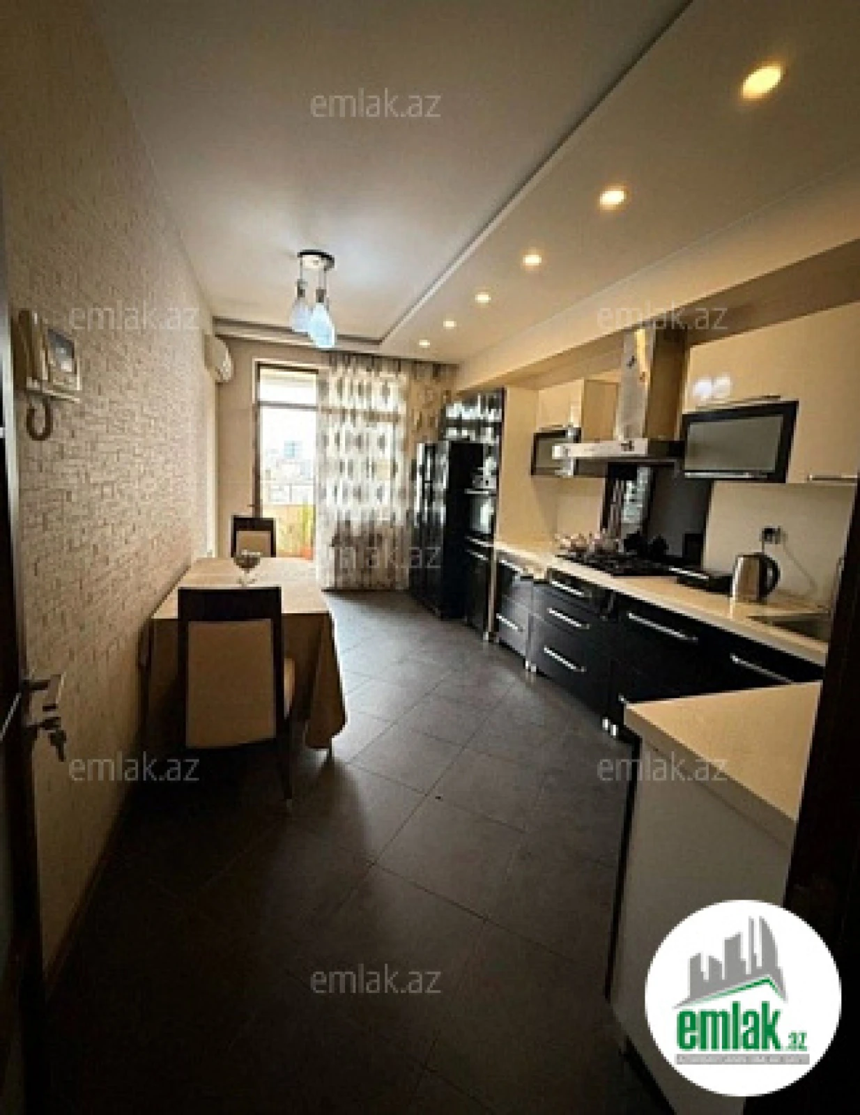 Satılır 3 otaqlı yeni tikili 168 m²