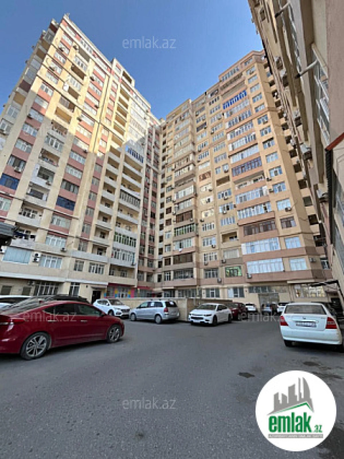 Satılır 3 otaqlı yeni tikili 135 m²