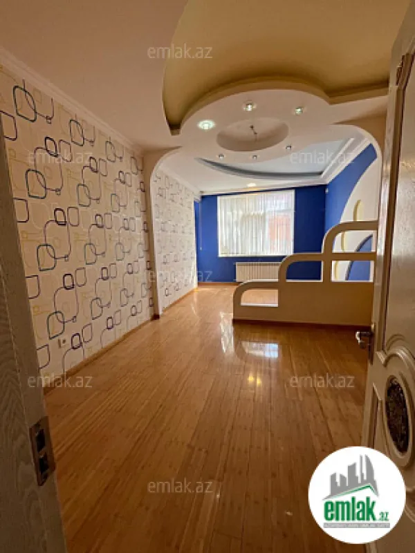 Satılır 3 otaqlı yeni tikili 135 m²