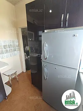 Satılır 2 otaqlı köhnə tikili 58 m²