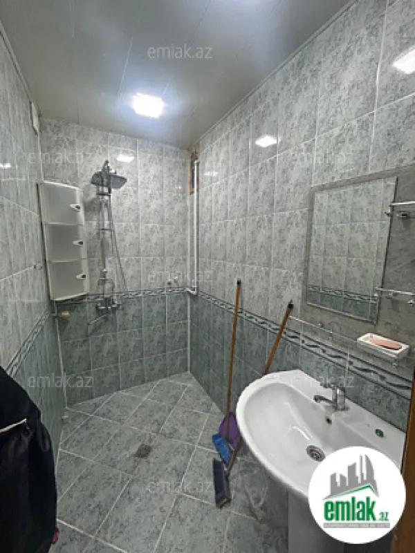 Satılır 3 otaqlı köhnə tikili 90 m²