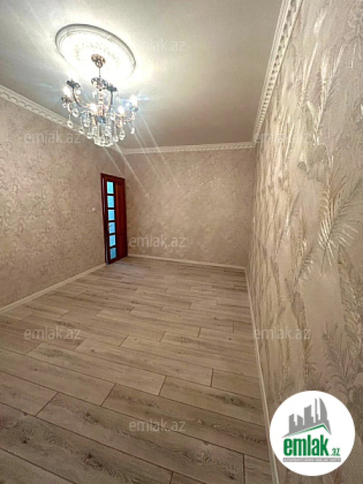 Satılır 3 otaqlı köhnə tikili 90 m²