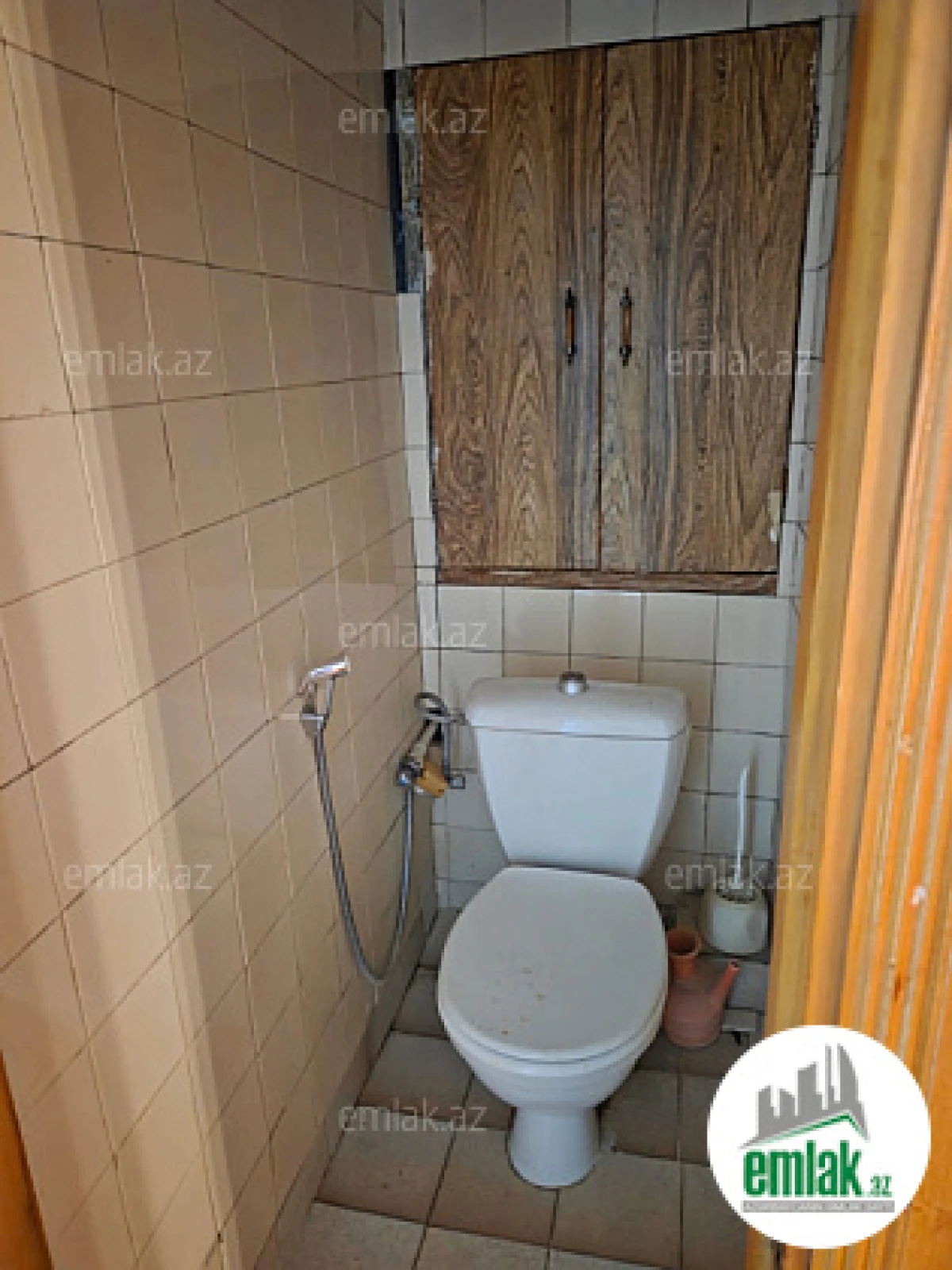 Satılır 4 otaqlı köhnə tikili 110 m²