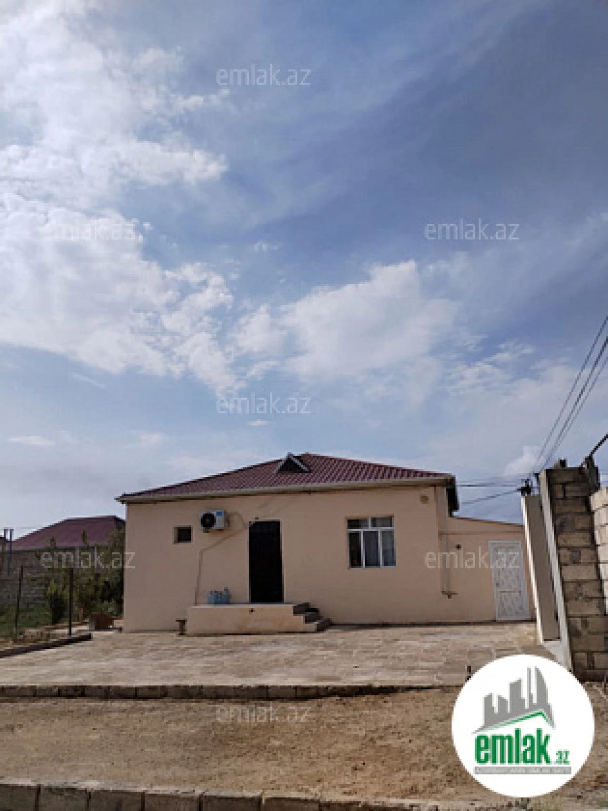 Satılır 3 otaqlı həyət evi 100 m²