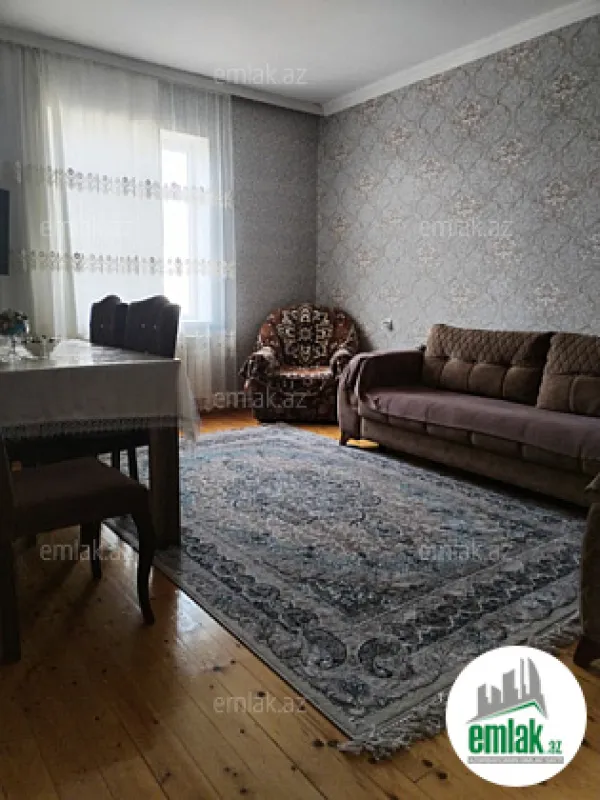 Satılır 3 otaqlı həyət evi 100 m²