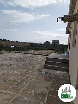 Satılır 3 otaqlı həyət evi 100 m²