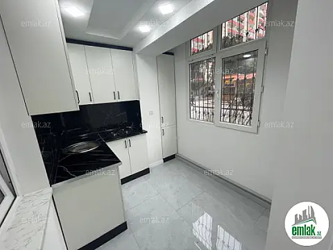 Satılır 3 otaqlı köhnə tikili 70 m²