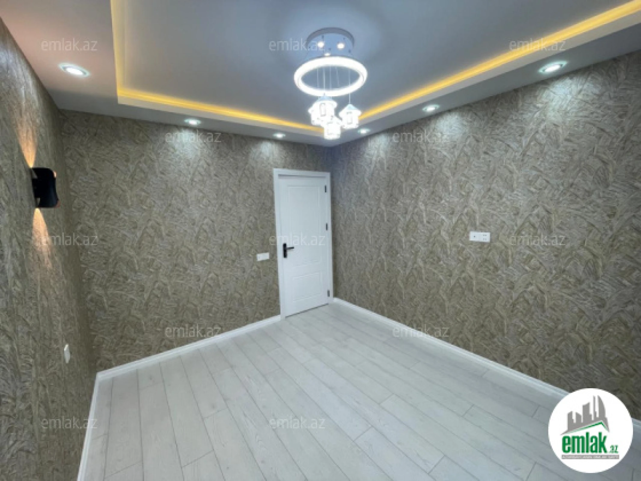 Satılır 3 otaqlı köhnə tikili 70 m²