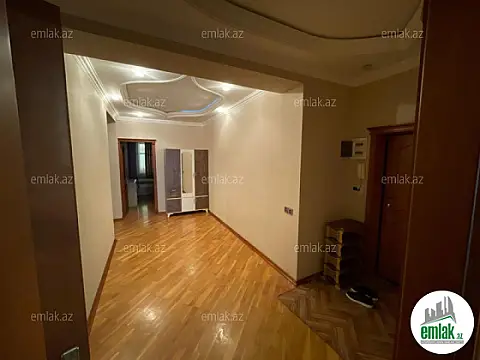 Satılır 3 otaqlı yeni tikili 130 m²