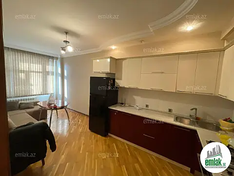 Satılır 3 otaqlı yeni tikili 130 m²