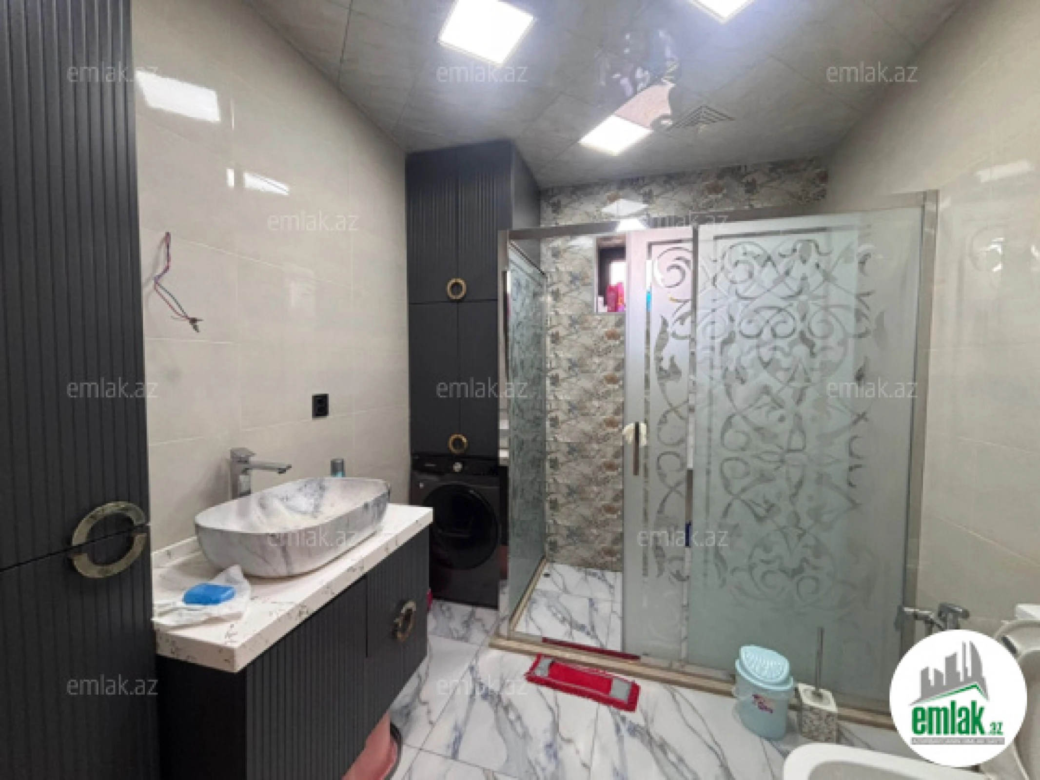 Satılır 4 otaqlı mənzil 160 m²