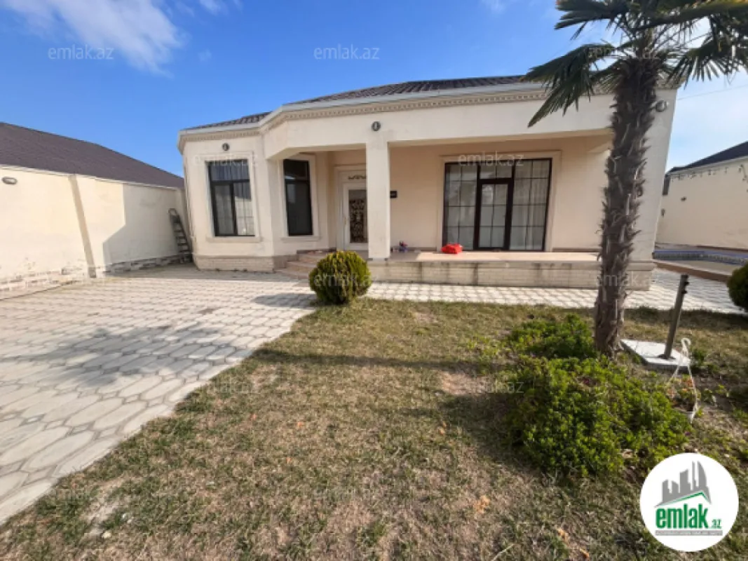 Satılır 4 otaqlı mənzil 160 m²