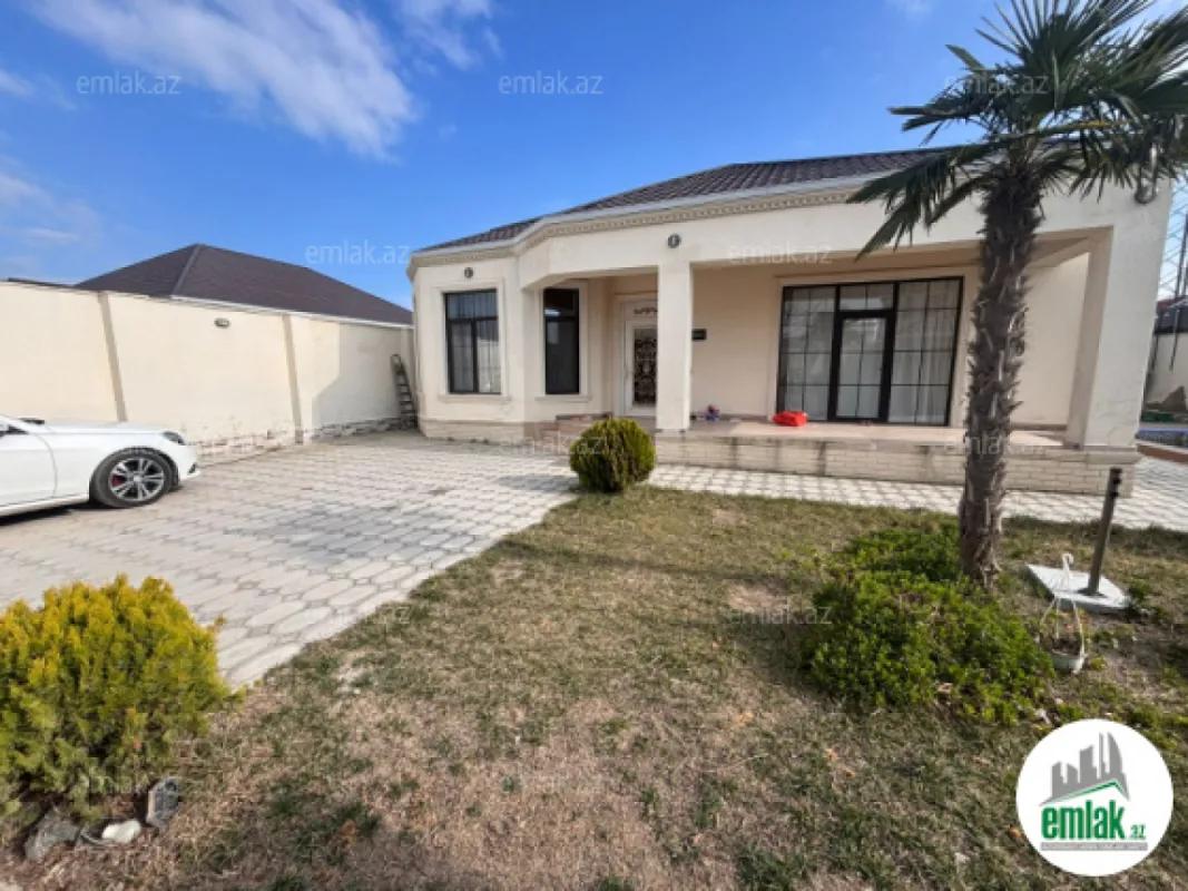 Satılır 4 otaqlı mənzil 160 m²