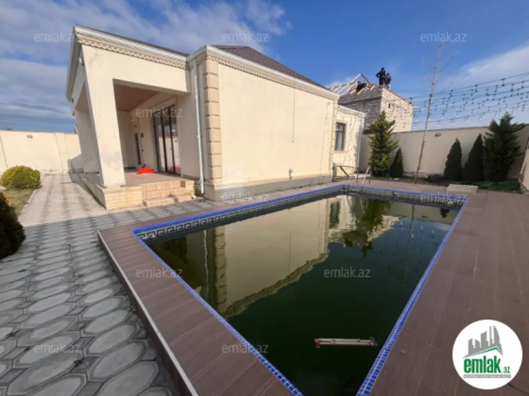 Satılır 4 otaqlı mənzil 160 m²