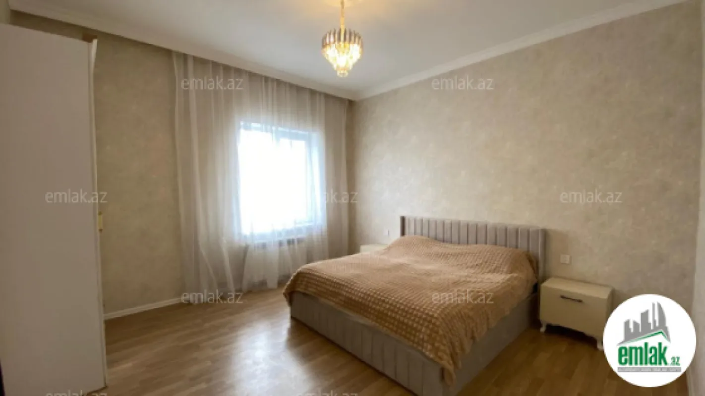 Satılır 3 otaqlı həyət evi 140 m²
