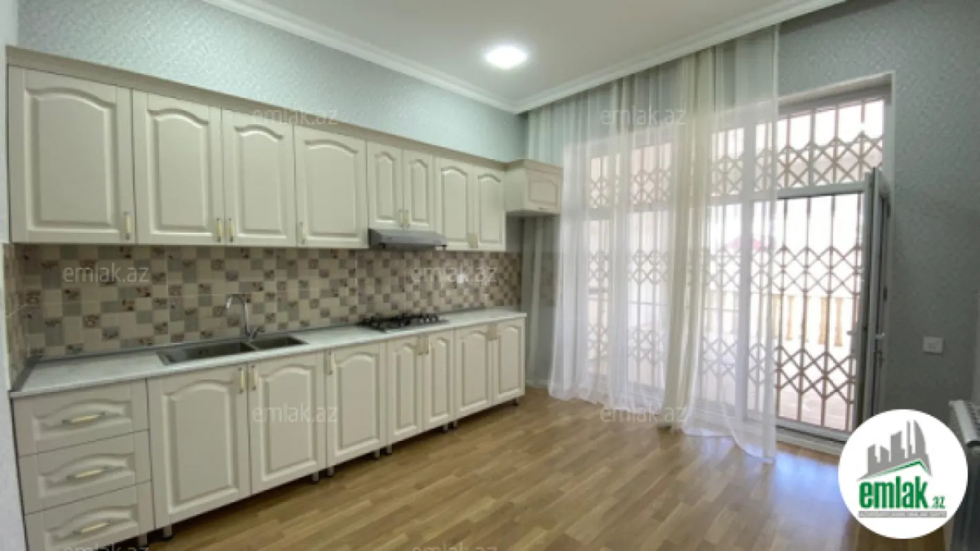 Satılır 3 otaqlı həyət evi 140 m²