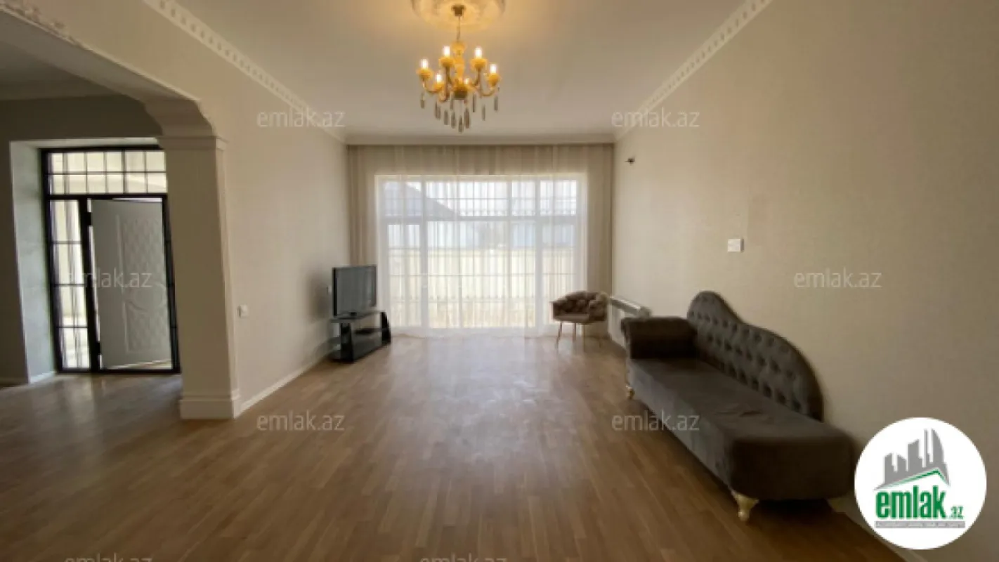 Satılır 3 otaqlı həyət evi 140 m²