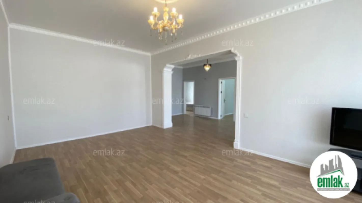 Satılır 3 otaqlı həyət evi 140 m²