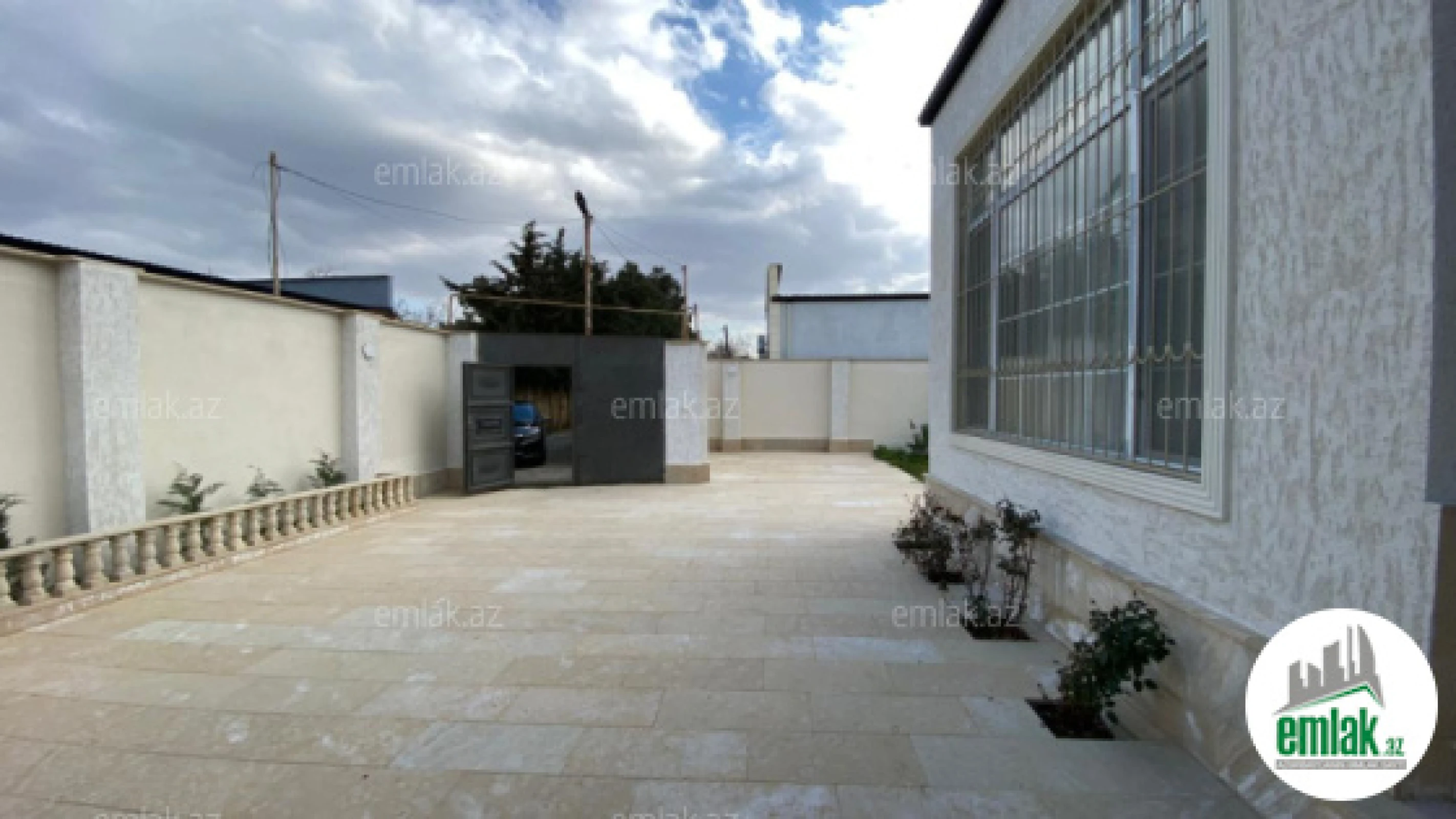 Satılır 3 otaqlı həyət evi 140 m²