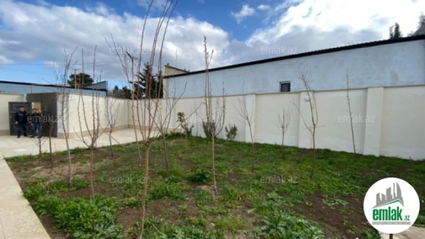 Satılır 3 otaqlı həyət evi 140 m²