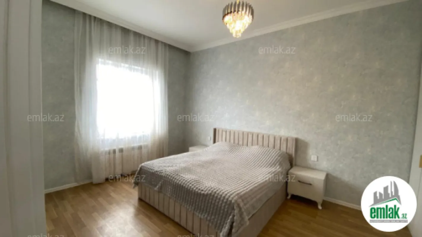 Satılır 3 otaqlı həyət evi 140 m²