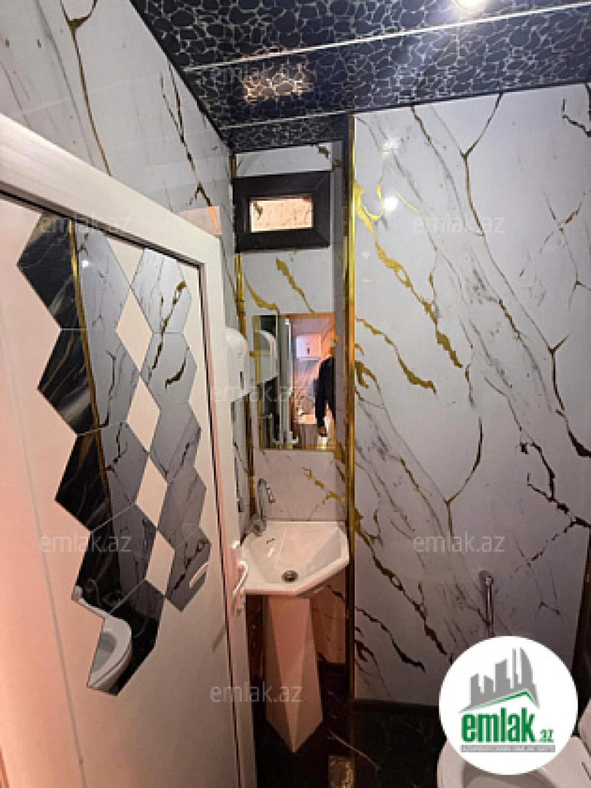 Satılır 2 otaqlı obyekt 85 m²