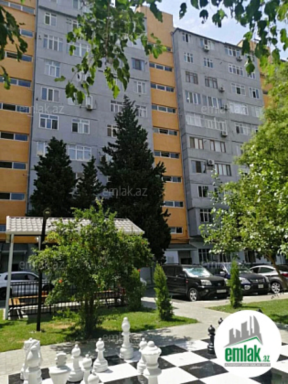 Satılır 2 otaqlı köhnə tikili 70 m²